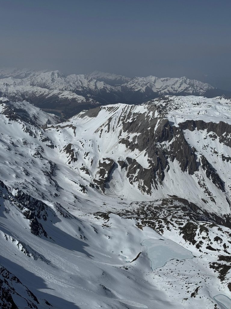 Col du Bonhomme, snow cover is about average for this time of year