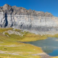 Panoramique de la Chaîne des Fiz et le Lac d'Anterne , France Traversée des Fiz au village du Tour, avec Florian FIQUET