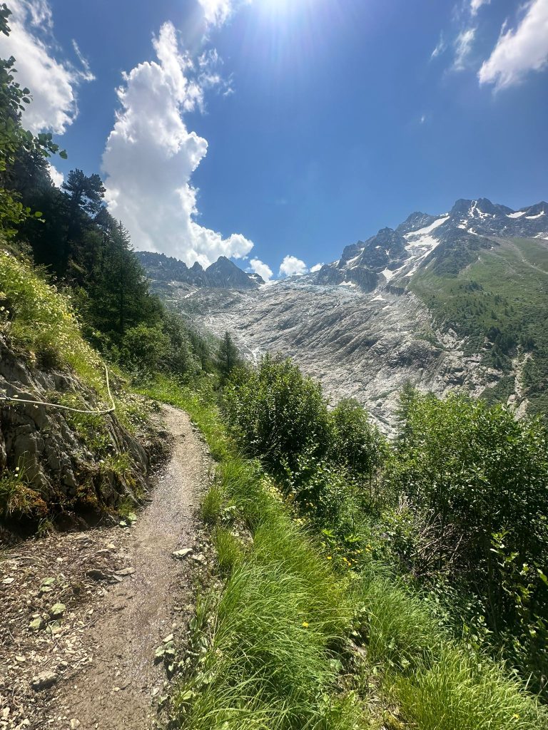 snow-free Fenêtre d’Arpette, june tmb conditions